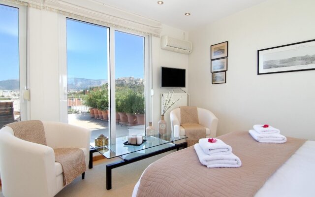 Stylish studio loft with Superb balcony
