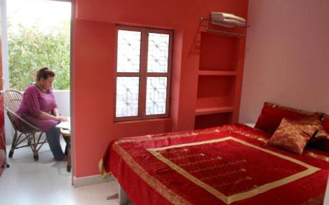 Ganga Love Luxe Paying Guest House