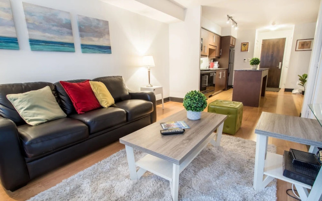 MiCasa Suites - Stylish Condo in the Heart of Downtown