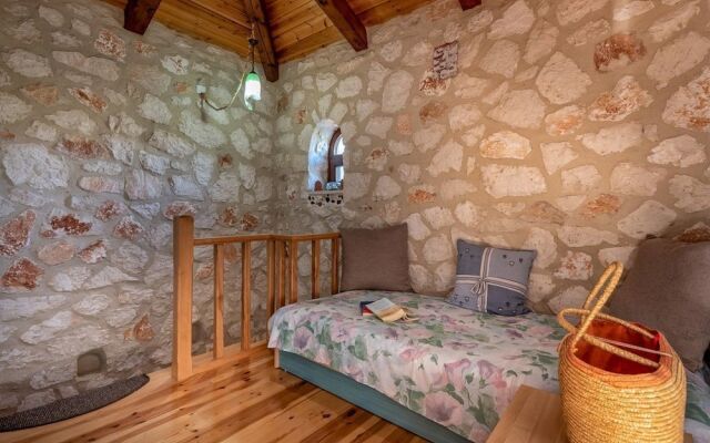 Orfeas Villa