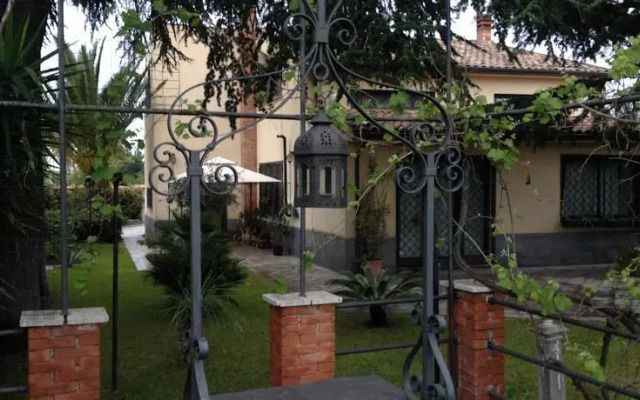 Acireale Tra l'Etna e il Mare