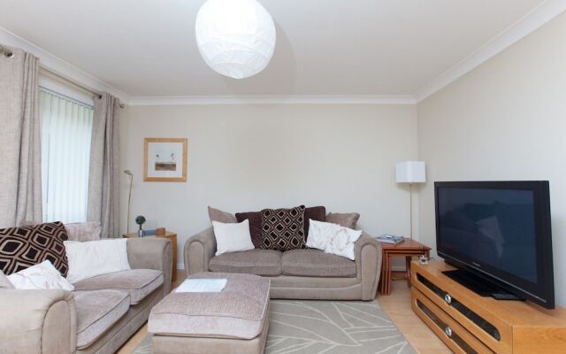 Festival Flat for 4 Overlooking Arthur's Seat
