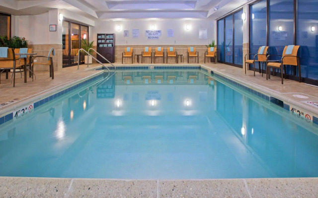 Courtyard by Marriott Chicago Midway Airport