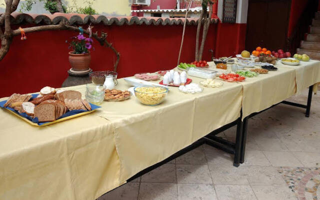 Dantel Pension