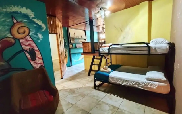 CoCo Bongo Hostel