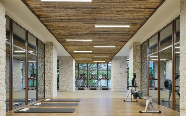 Kimpton Grand Roatan Resort And Spa by IHG