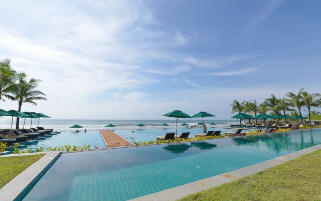 Ngwe Saung Yacht Club & Resort