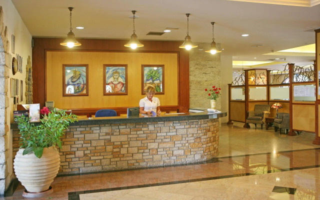 Navarria Hotel