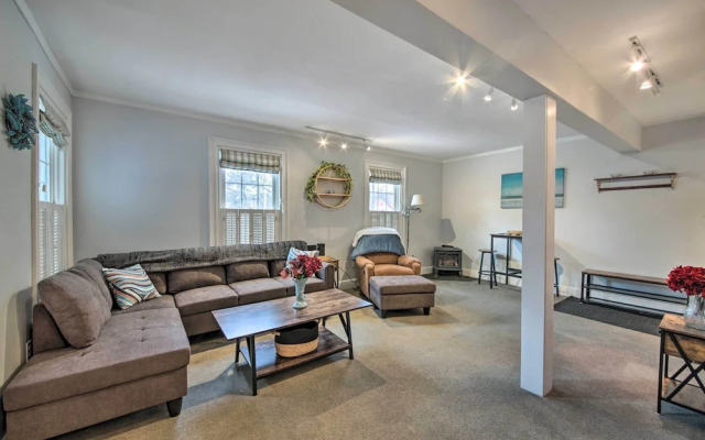 Charming Belfast Home, Walk to Downtown!