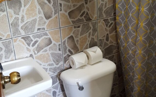 Que Tuanis Hostel Monteverde
