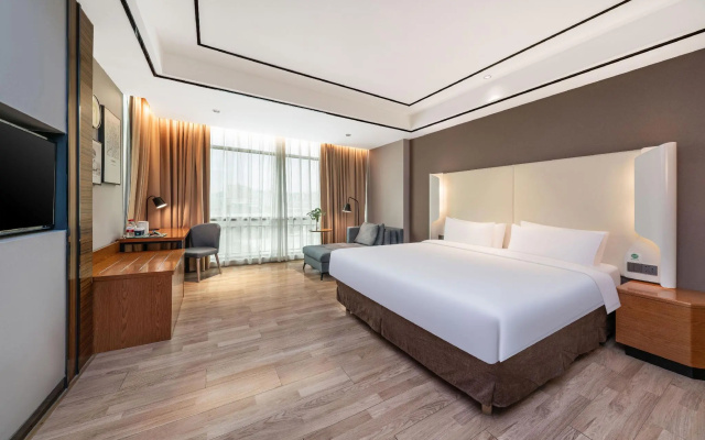Campanile Hotel Shenzhen Honghuashan Metro Station