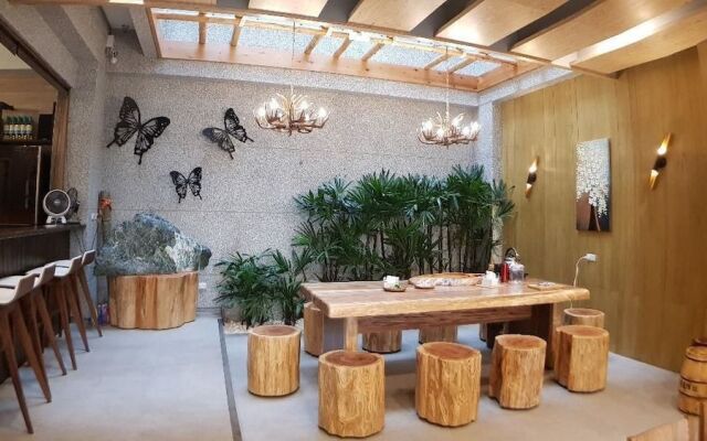 Guan Ping House
