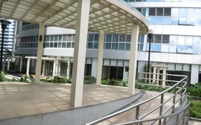 One Bedroom Suite at One Central Makati