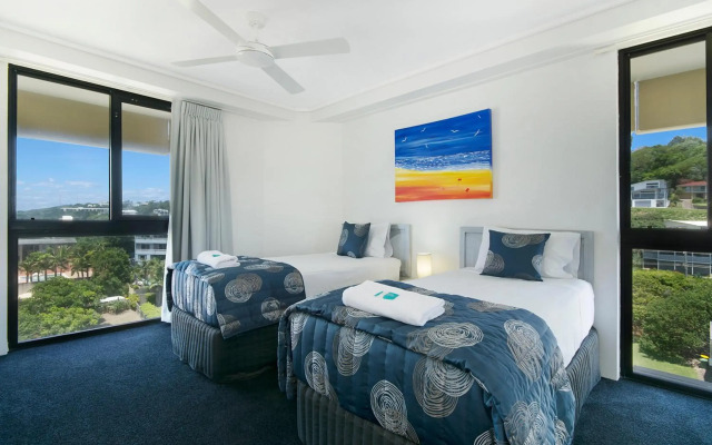 Clubb Coolum Beach Resort