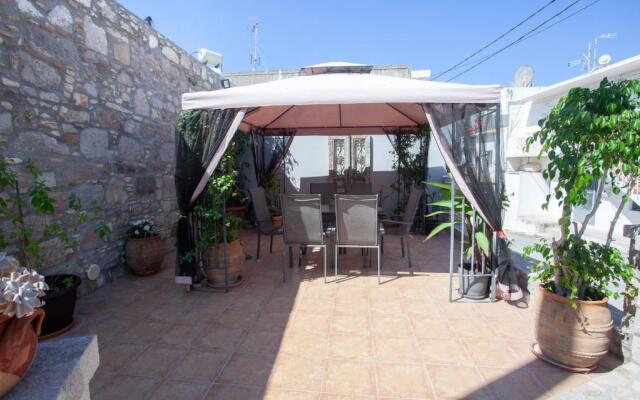 Vicky's House