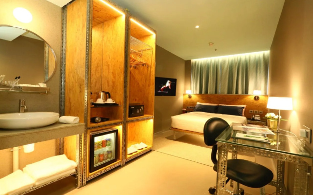 IND Hotel