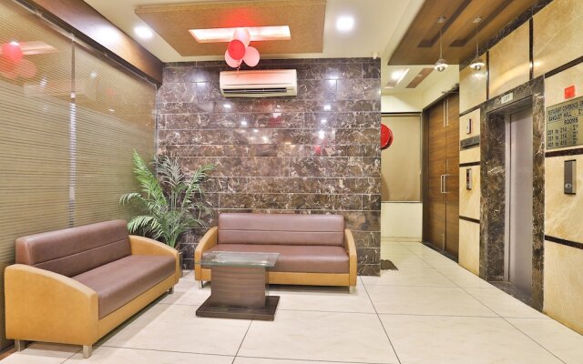OYO 13253 The Grand Vinayak Hotel