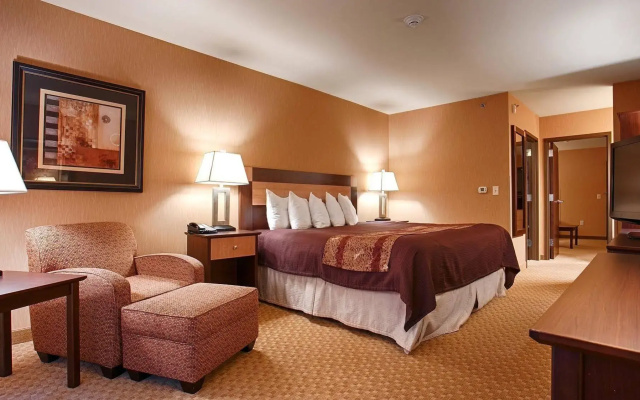 Best Western Crandon Inn & Suites