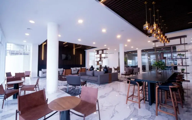 Real View Towers W305 by Casago