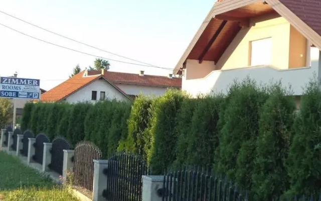 Rooms Zimmer Karlovac