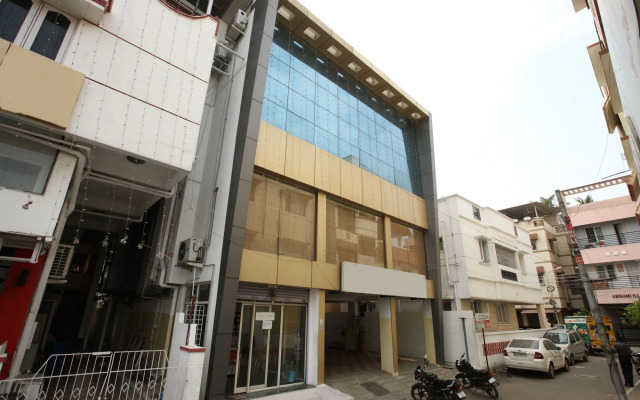 OYO 8973 Velachery