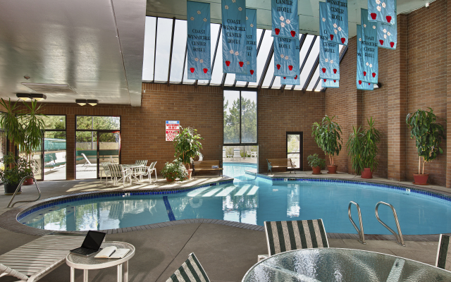 Coast Wenatchee Center Hotel
