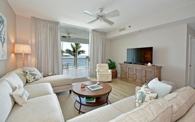 Harbor Villa Club 206