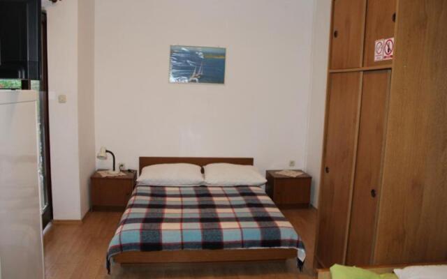 Apartments MINT Povljana - 50m from sandy beach