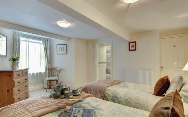 Modern Holiday Home in Bowness-On-Windermere Near Lake