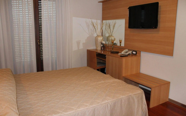 Halanus Hotel And Resort