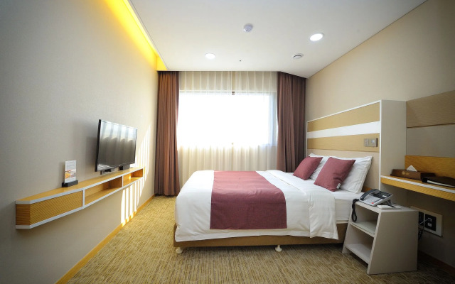 THE RECENZ Dongdaemun Hotel