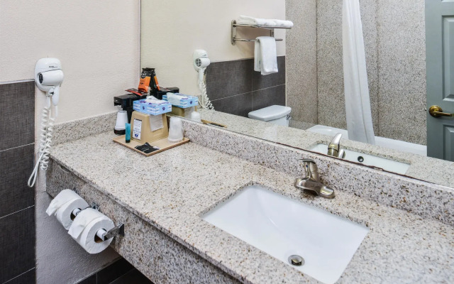 Americas Best Value Inn Houston at FM 1960 & I-45