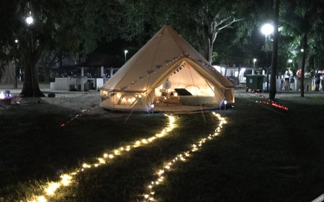 Glamping kaki singapore-Standard medium bell tent