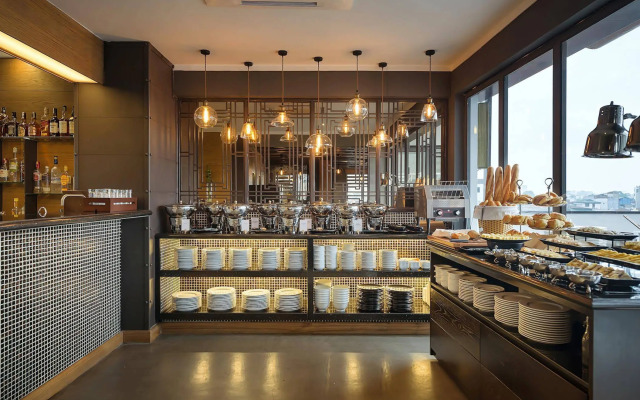 Bespoke Trendy Hotel Hanoi