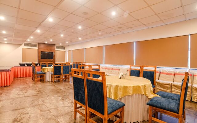 Fabhotel Blue Marine