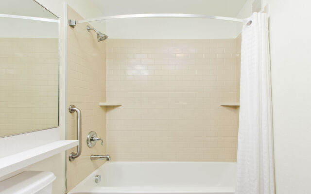 Sonesta Simply Suites Phoenix Tempe