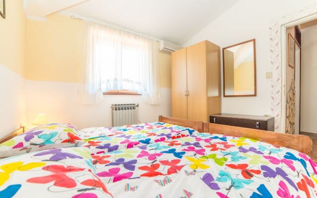 Vacation Pool Apartments