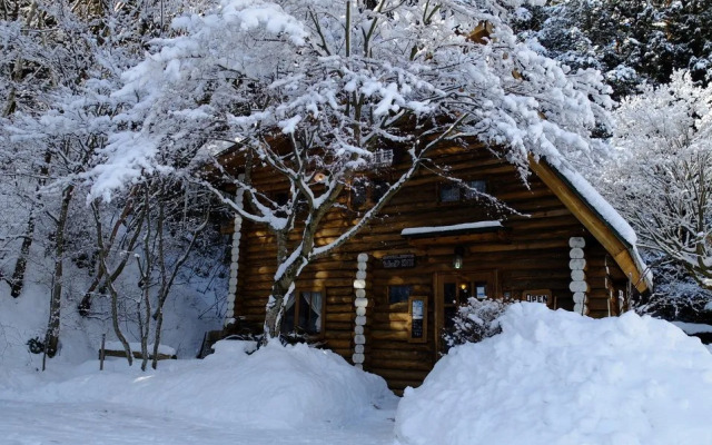 Log Home Pension Wood Inn