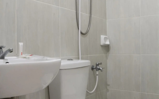 Circle-b Apartelle & Suites
