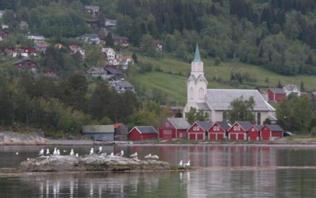 Systra Hotel Apartments Sjøholt