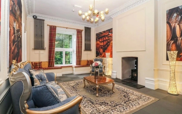 Plas Y Bryn Manor Hotel