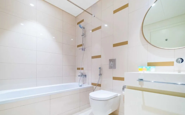 LUX  The Luxury Sunspot Beach Suite