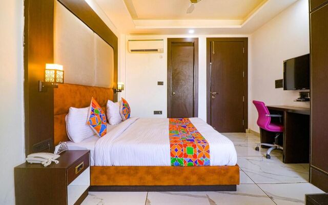 FabHotel Kiara The Private Suites