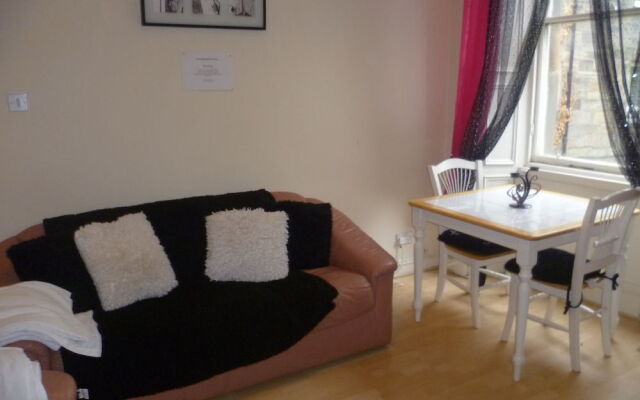 Tony Asga - Asga Apartment