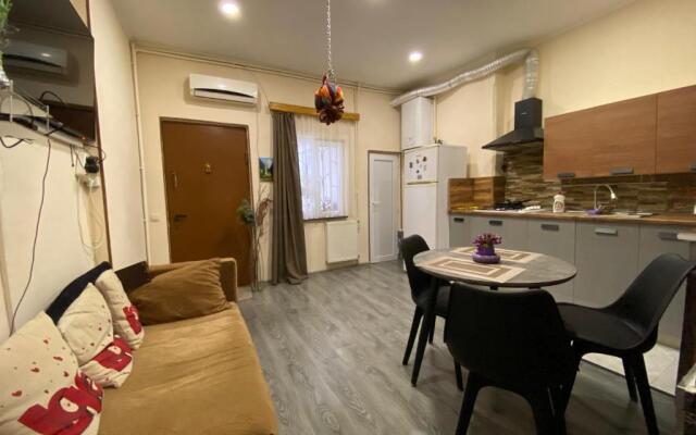 Downtown-home in the heart of old Tbilisi