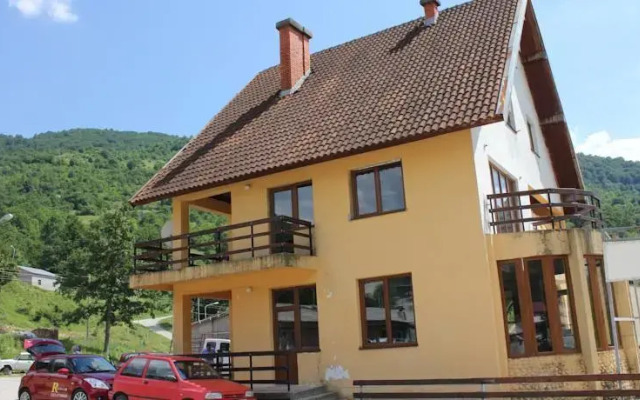 B&B Lovac Plužine