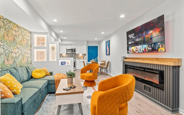 Stylish 1BR/2BA Near Liberty Bell