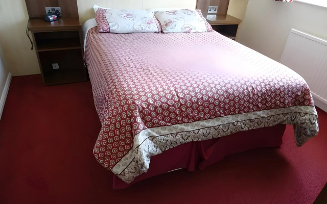 The Gatwick White House Hotel