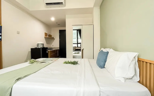 Ivory Studio At Collins Boulevard Apartment – Guest Rooms – Tangerang