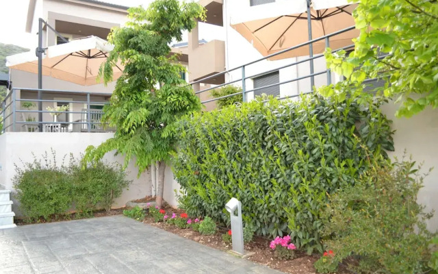 Ellopia Point Hotel
